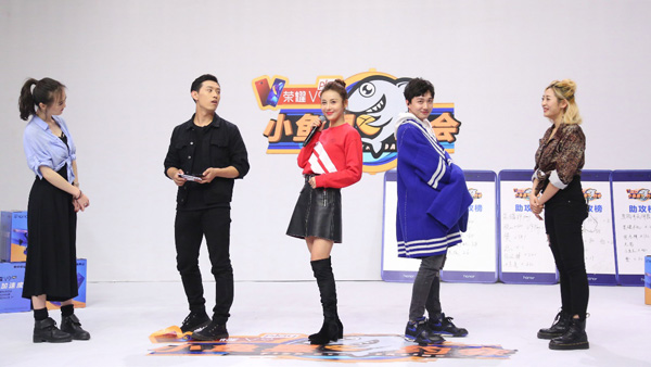 气质才女贾青现身《小鱼星约会》 演绎莫文蔚经典歌曲狂圈粉