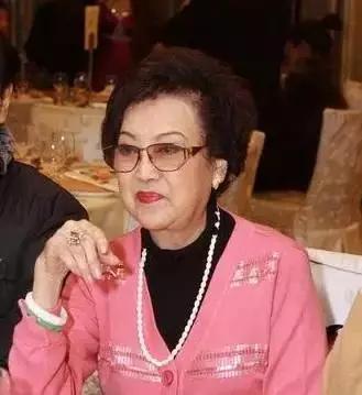 演技炸裂!郑裕玲苑琼丹吴君如,这些港台女明星堪称老戏骨