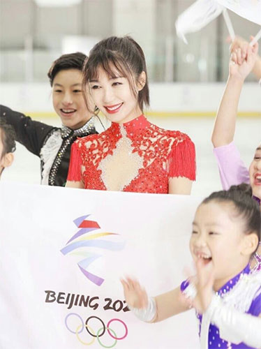 李菲儿亮相北京八分钟 曾参加张艺谋执导综艺
