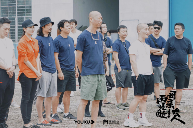 曹盾新作《再见啦!母亲大人》在甬开机 董洁尹昉演绎三十年母子情