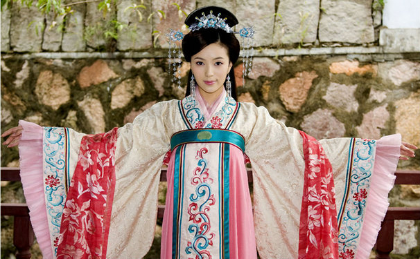 《穆桂英挂帅》登陆广东卫视,苗圃独到诠释巾帼英雄
