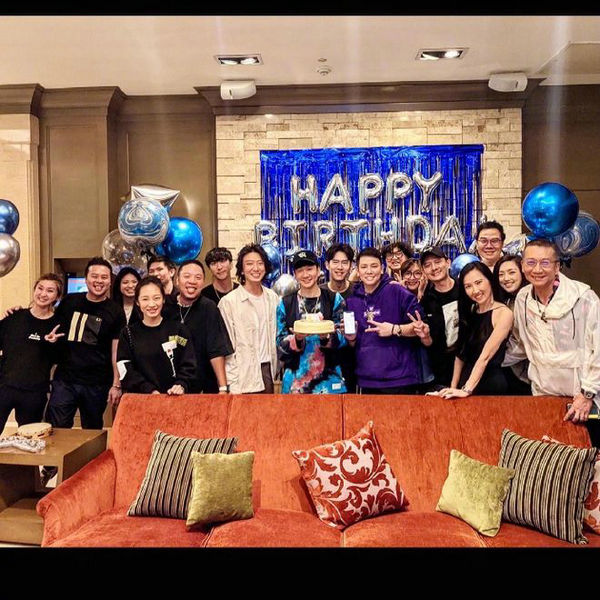 林俊杰晒照庆祝40岁生日 韩红隔空送祝福超暖心
